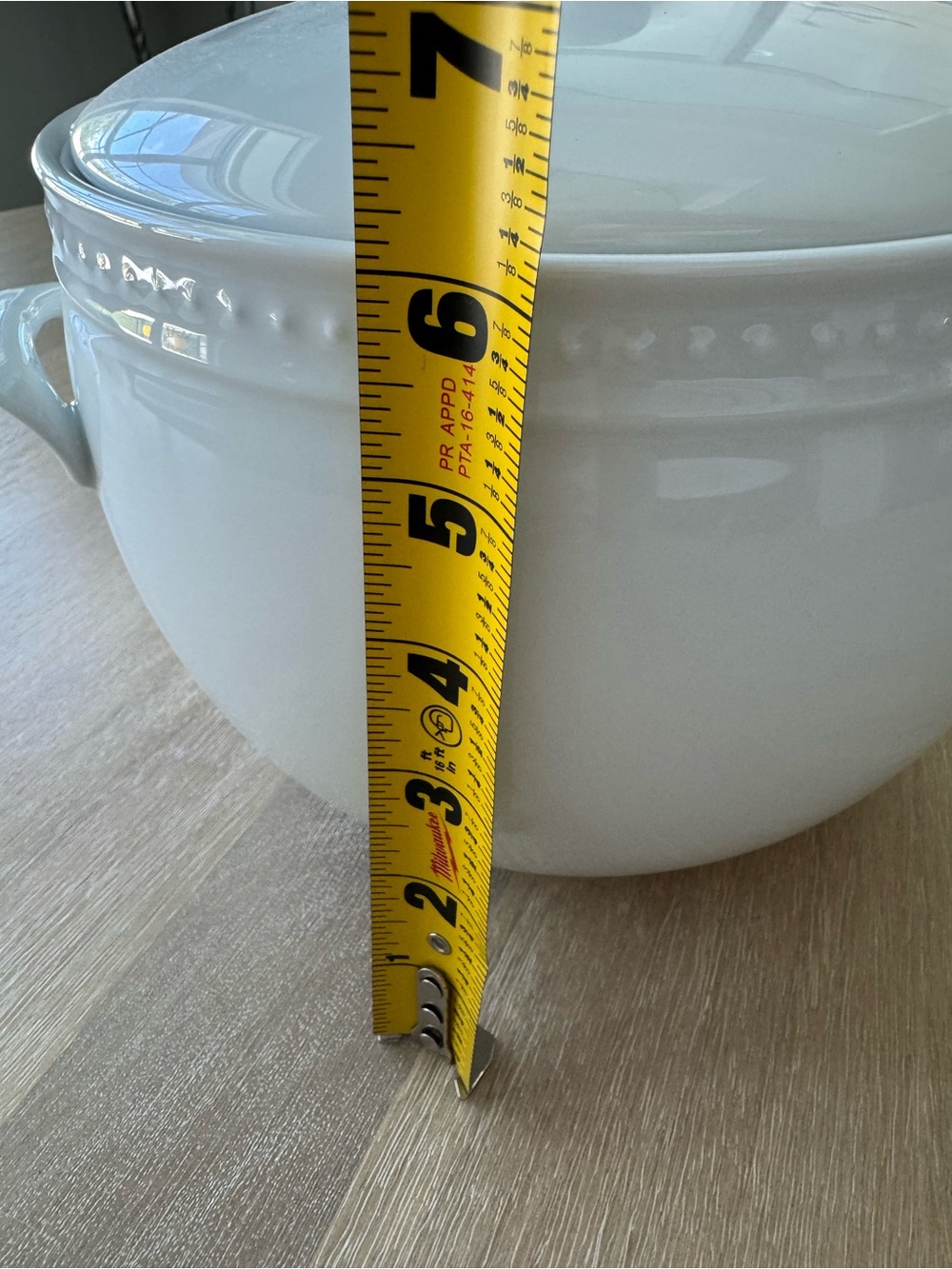 🤍NEVER USED🤍 Crate&Barrel Staccato White Ceramic Lidded Soup Tureen with Handles - Picture 6 of 8